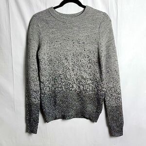 🖤5/$20🖤 H&M.. black & gray ombre style sweater..